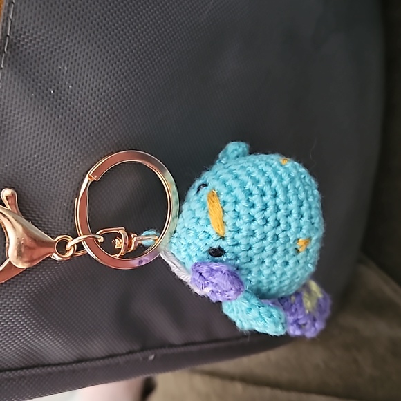 Bamboo Peacock Keychain - Picture 2 of 6